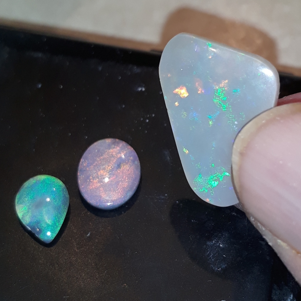 Lightning Ridge and Mintubi Opal 7.8 carats total